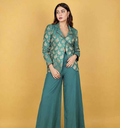 Vidushi Tripathi - Actress (5)
